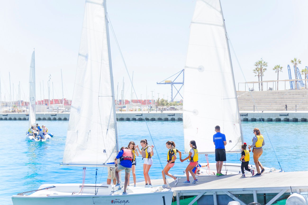 Sailing for beginners in Valencia