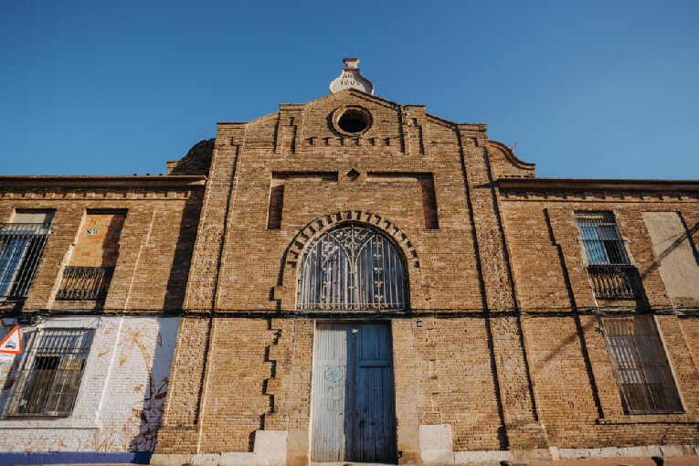 Façades in the neighbourhood of El Cabanyal