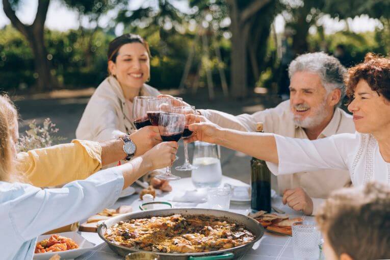 Paella valenciana en familia