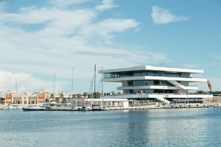 Veles y Vents nella Marina di Valencia