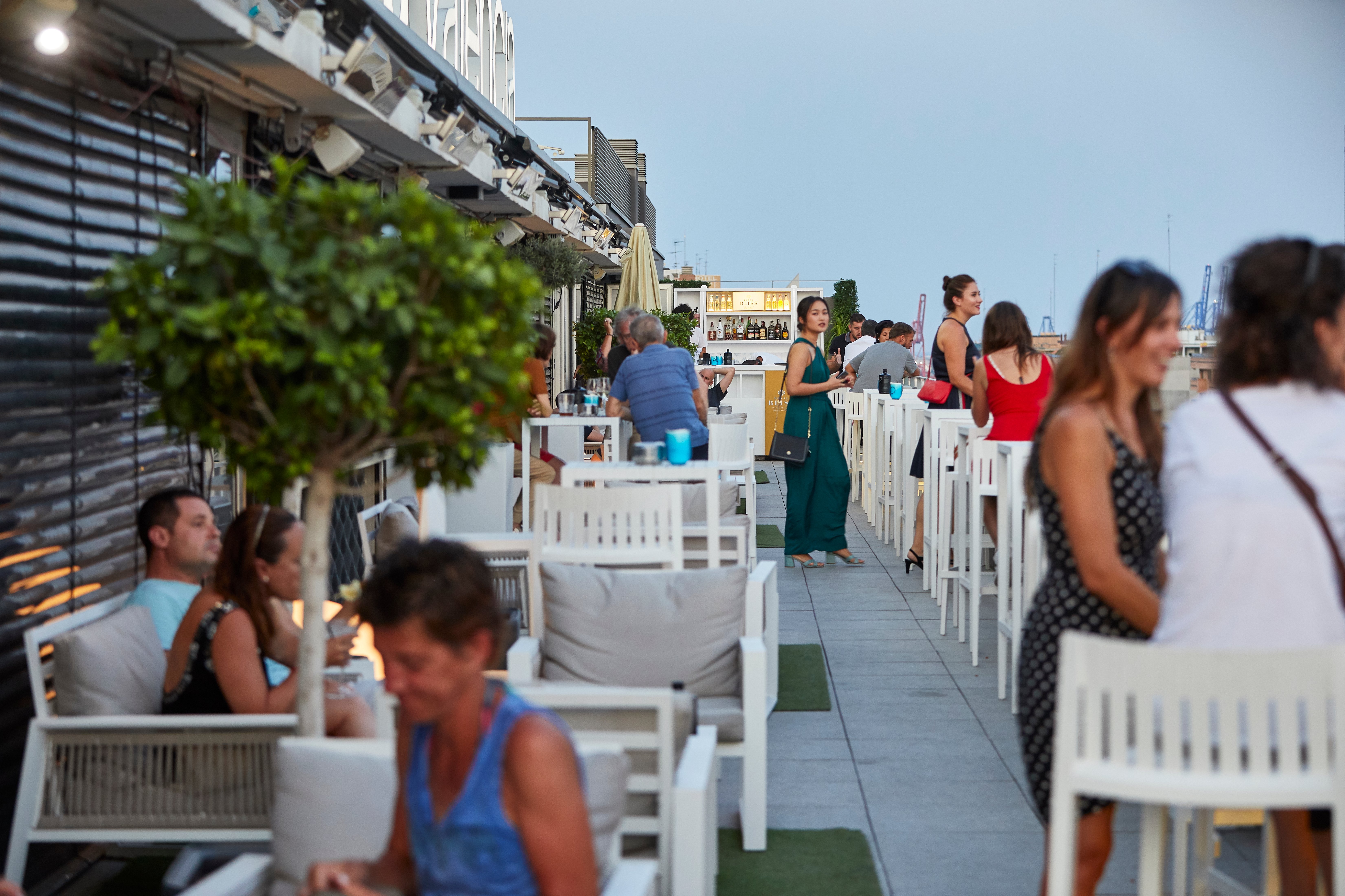 Hotel Barceló Valencia terraza