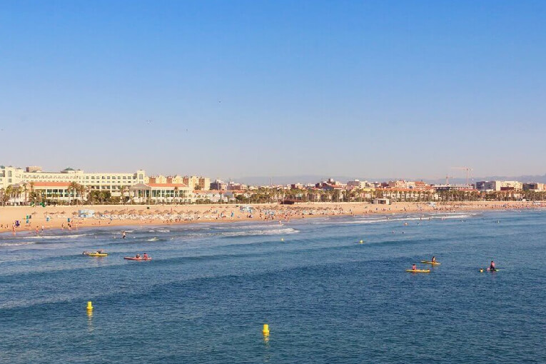 Playa_Malvarrosa_Valencia.JPG
