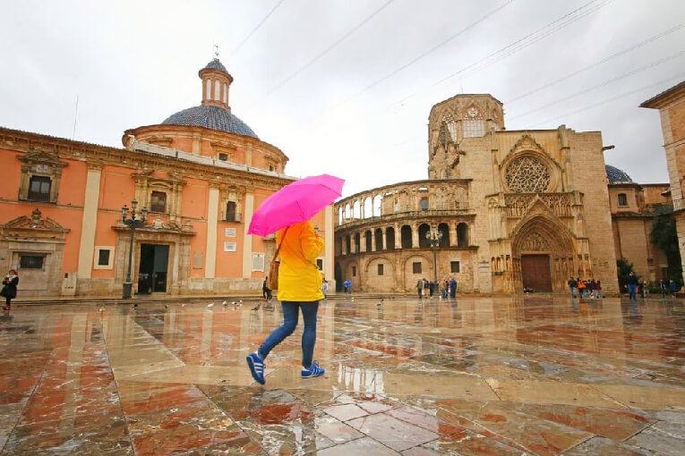Don't let the rain stop you if you visit València!